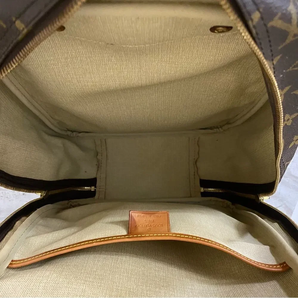 LOUIS VUITTON Monogram Excursion Handbag 👜